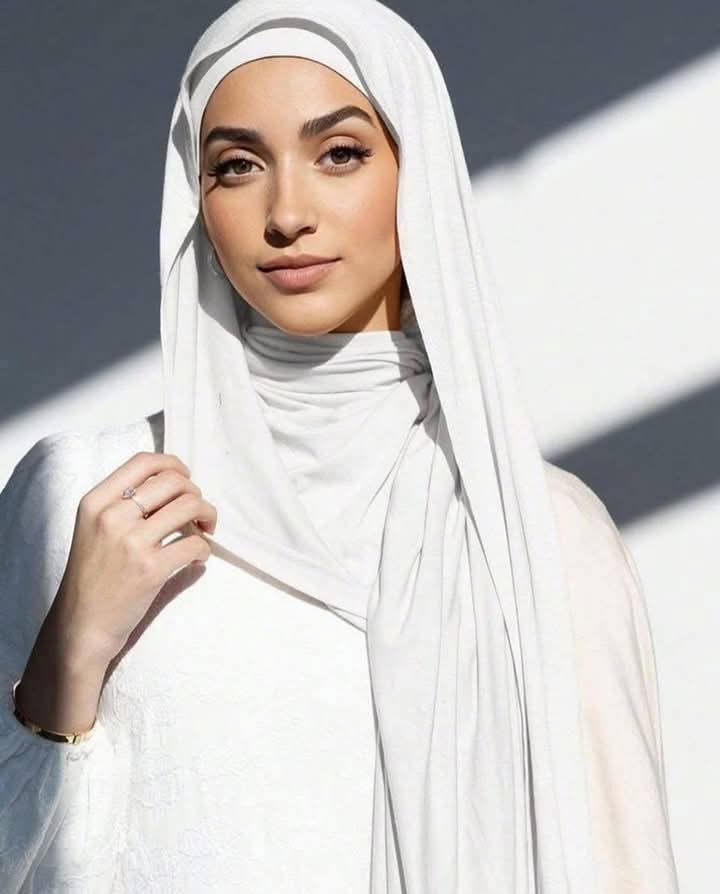 ايشاربات قطن جل بندانه ماركة (Azzaro )